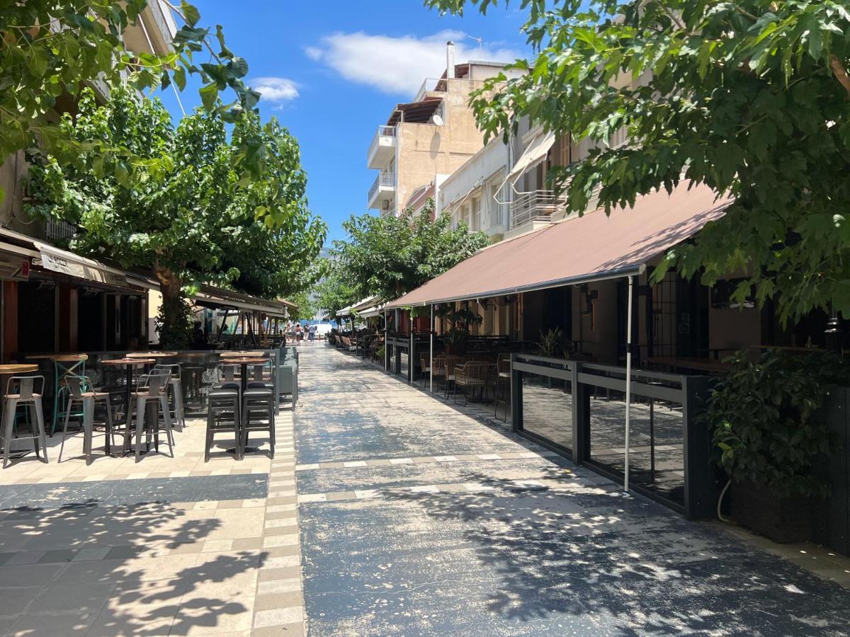 Cosy Guesthouse-Souterrain With Garden In City Center Corinth Exterior foto